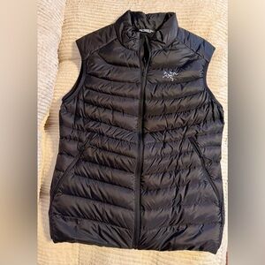 Arc'teryx Women's Black Puffer Vest